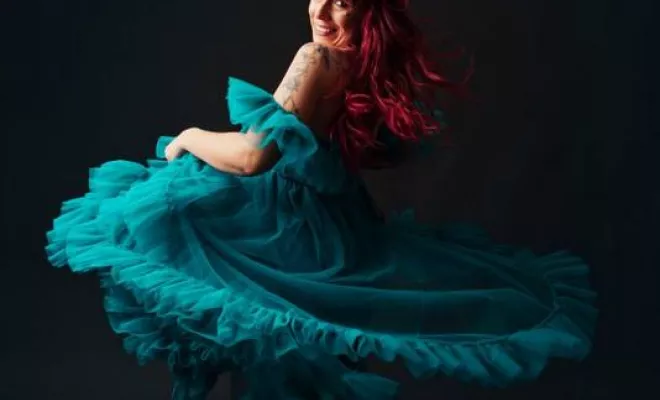 Portrait femme glamour en studio à Besançon, Besançon, TAILS PHOTOGRAPHIE