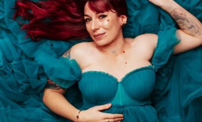 Portrait femme glamour en studio à Besançon, Besançon, TAILS PHOTOGRAPHIE