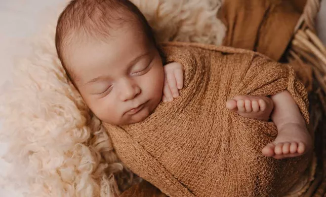 Portrait naissance bébé, Besançon, TAILS PHOTOGRAPHIE