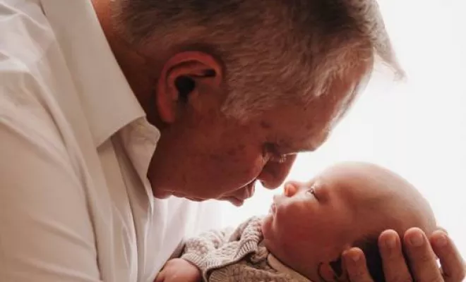 Séance photo bébé en famille à Besançon, Besançon, TAILS PHOTOGRAPHIE