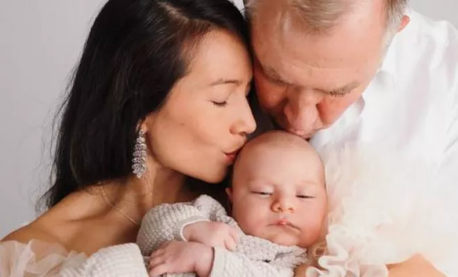 Séance photo bébé en famille à Besançon, Besançon, TAILS PHOTOGRAPHIE
