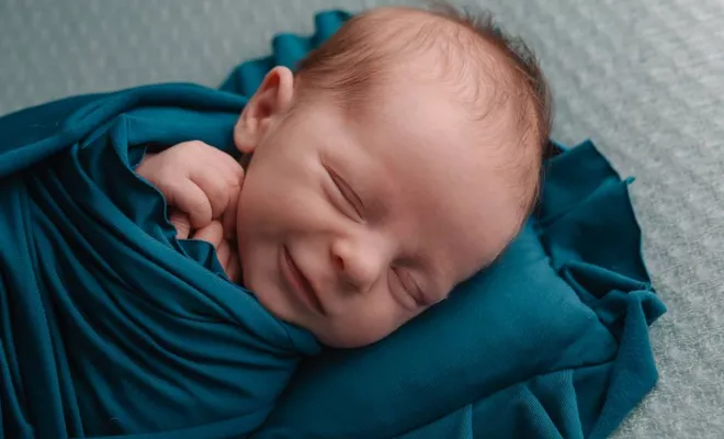 Séance photo bébé garçon en studio à Besançon, Besançon, TAILS PHOTOGRAPHIE