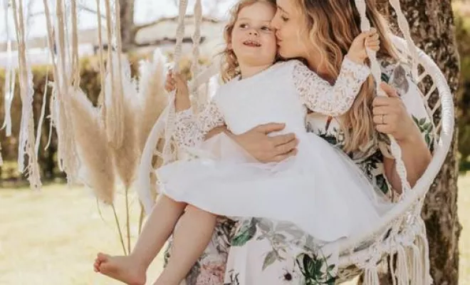 Séance photo mère et fille à Besançon, Besançon, TAILS PHOTOGRAPHIE