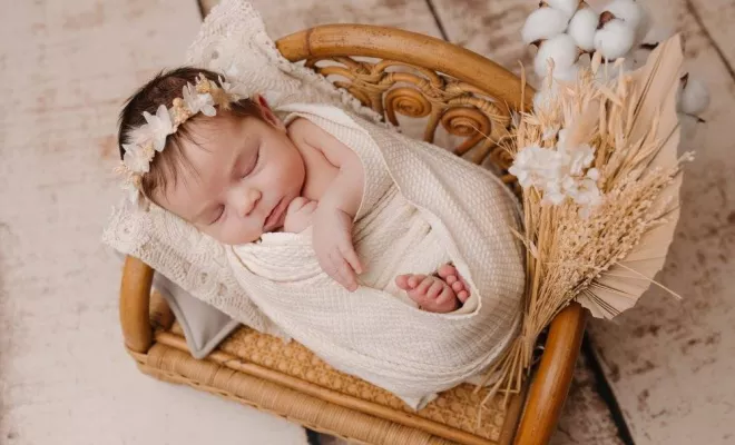 Séance photo naissance fleuri à Besançon, Besançon, TAILS PHOTOGRAPHIE