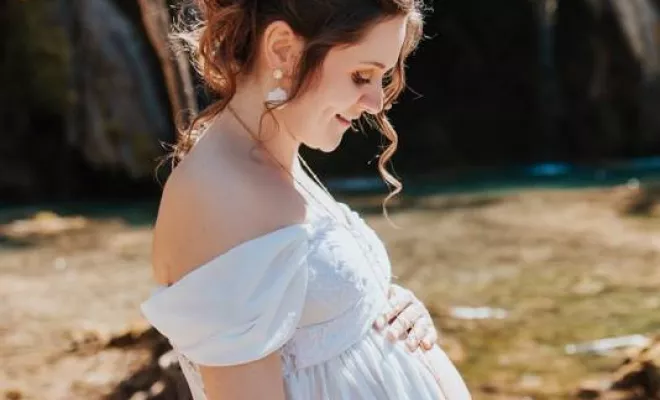 Shooting grossesse à la Cascade des Tufs à Arbois, Besançon, TAILS PHOTOGRAPHIE