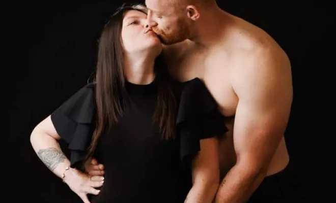 Shooting grossesse en couple à Besançon, Besançon, TAILS PHOTOGRAPHIE