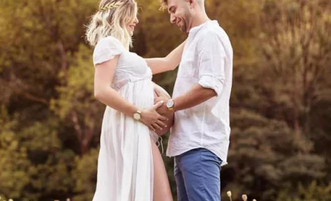 Shooting grossesse en pleine nature en Franche Comté, Besançon, TAILS PHOTOGRAPHIE