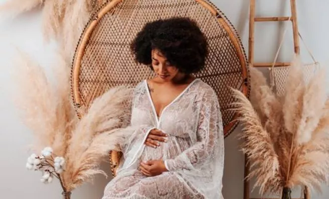 Shooting grossesse en studio à Besançon, Besançon, TAILS PHOTOGRAPHIE