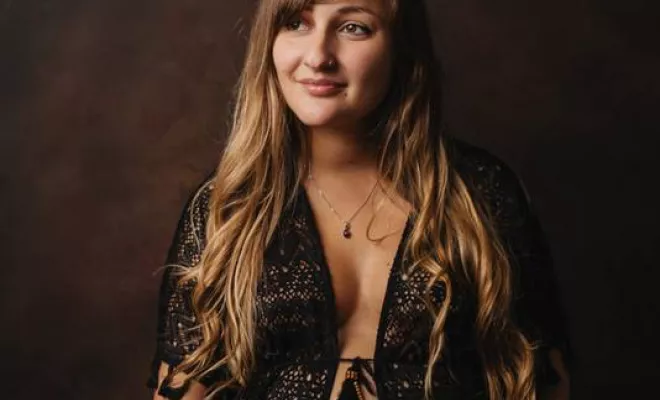 Shooting grossesse en studio à Besançon, Besançon, TAILS PHOTOGRAPHIE