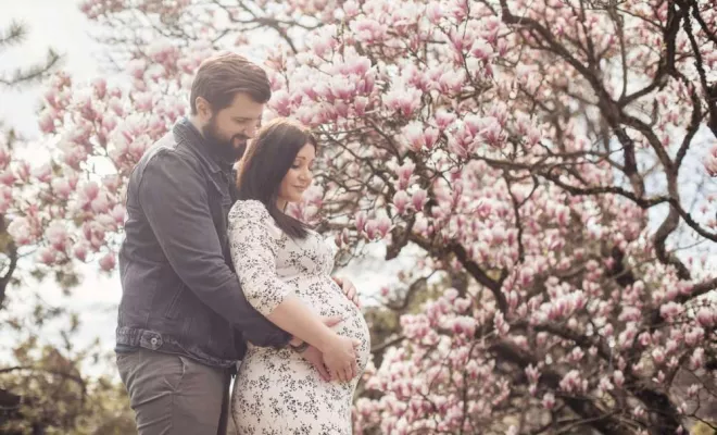 Shooting grossesse fleuri à Besançon, Besançon, TAILS PHOTOGRAPHIE