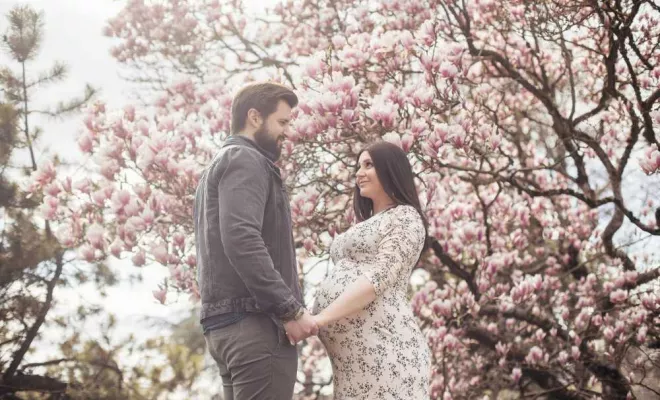 Shooting grossesse fleuri à Besançon, Besançon, TAILS PHOTOGRAPHIE