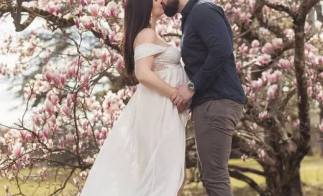 Shooting grossesse fleuri à Besançon, Besançon, TAILS PHOTOGRAPHIE