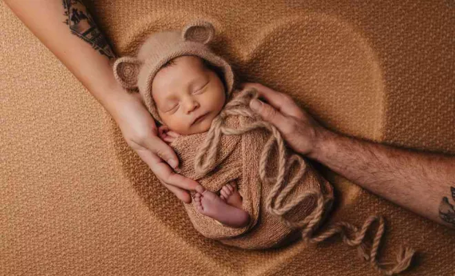 Shooting naissance bébé en studio à Besançon, Besançon, TAILS PHOTOGRAPHIE