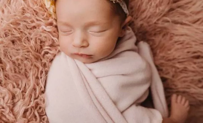 Shooting naissance en studio à Besançon, Besançon, TAILS PHOTOGRAPHIE