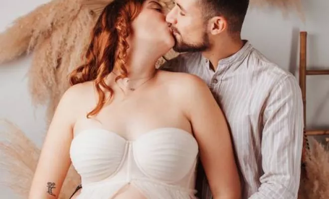 Shooting photo grossesse en couple à Besançon, Besançon, TAILS PHOTOGRAPHIE