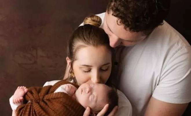 Shooting photo naissance en famille à Besançon, Besançon, TAILS PHOTOGRAPHIE