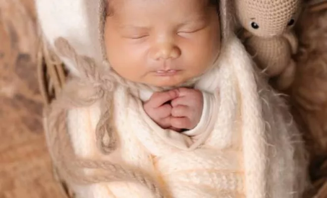 Shooting photo naissance en studio à Besançon, Besançon, TAILS PHOTOGRAPHIE