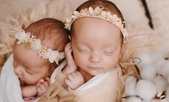 Shooting photo naissance jumelles à Besançon, Besançon, TAILS PHOTOGRAPHIE