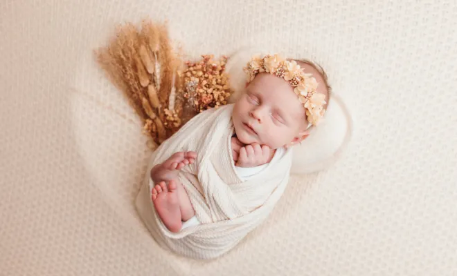 Shooting naissance bébé en studio à Besançon