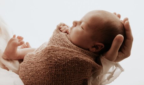 Photographe professionnelle Pack maternité votre shooting grossesse et votre shooting naissance à Besançon