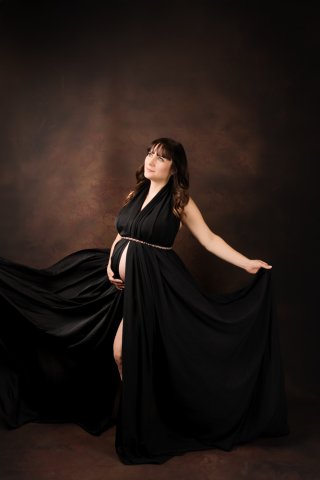 Photographe professionnelle séance photo grossesse en studio à Besançon