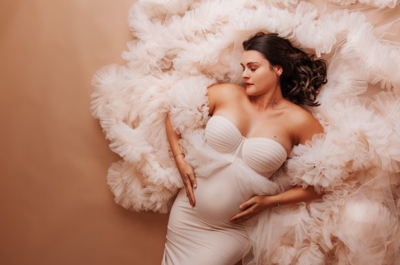 Photographe pour shooting photo grossesse en studio à Besançon