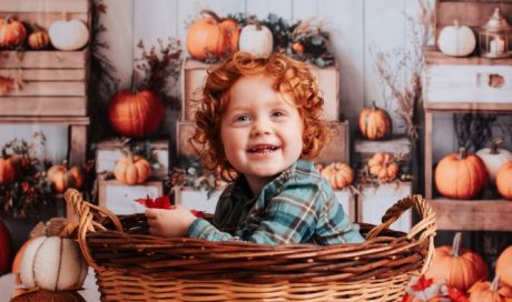 Mini séances photo thème Automne en studio à Besançon