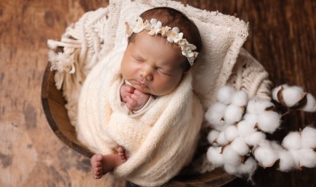 Shooting photo naissance en studio à Besançon 