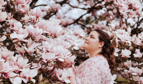 Portrait femme fleuri à Besançon