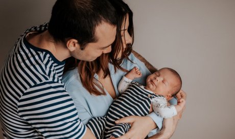 Photographe Besançon séance naissance