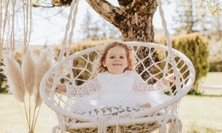 Photographe professionnelle shooting mère et fille à Besançon