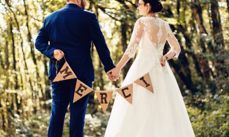 Photographe professionnelle reportage mariage à Saône près de Besançon