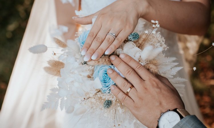 Photographe professionnelle mariage au Moulin de la Mangue près de Besançon