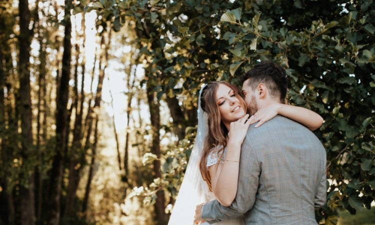 Photographe professionnelle mariage au Moulin de la Mangue près de Besançon