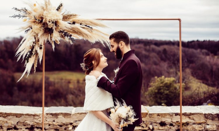 Photographe professionnelle mariage en hiver en Franche Comté
