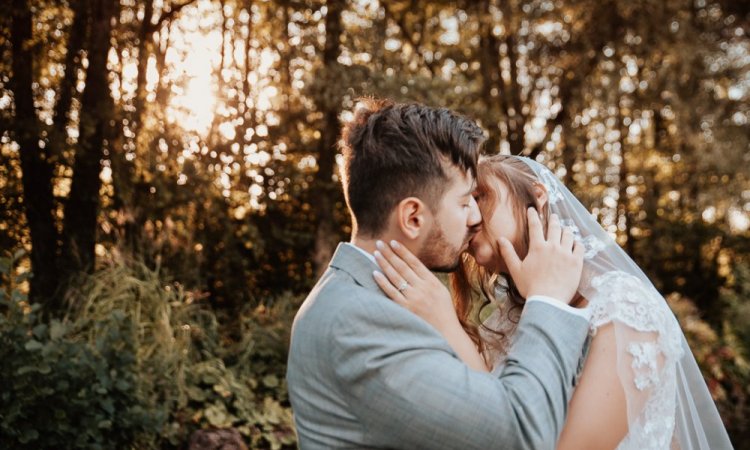 Photographe professionnelle mariage au Moulin de la Mangue près de Besançon