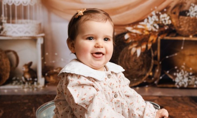Photographe pour shooting photo bébé bohème à Besançon