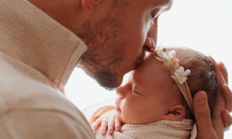 Shooting Grossesse Et Naissance À Besançon