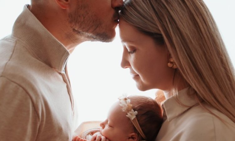 Shooting Grossesse Et Naissance À Besançon