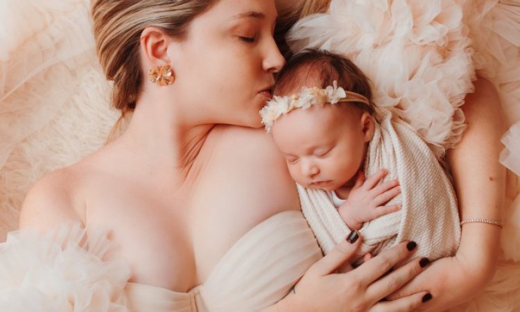 Shooting photo naissance en famille à Besançon