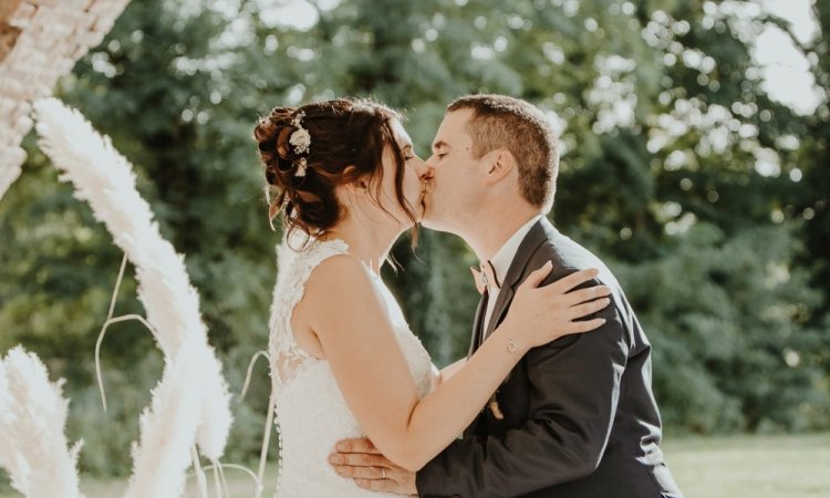 Photographe mariage aux Forges de Fraisans près de Besançon 