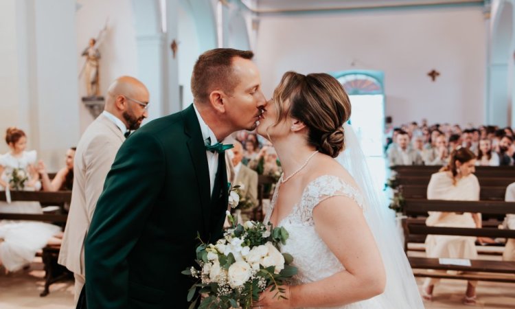 Photographe professionnelle de mariage au Moulin de la Mangue en Haute-Saône
