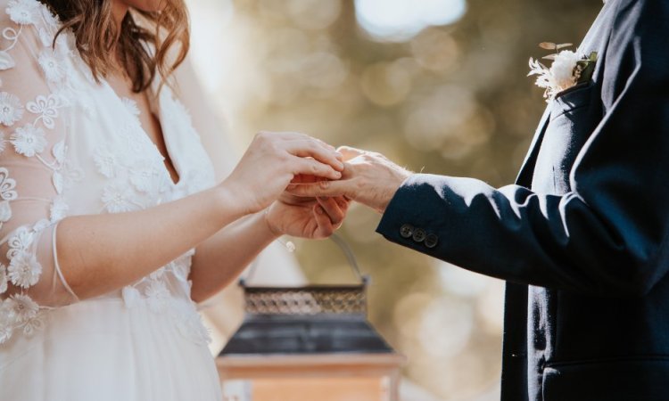 Photographe professionnelle de mariage en Bourgogne