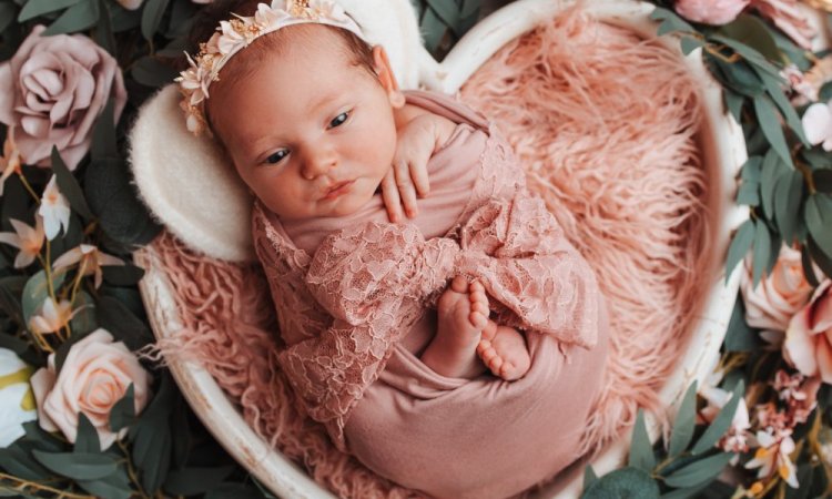 Séance photo naissance en studio à Besançon