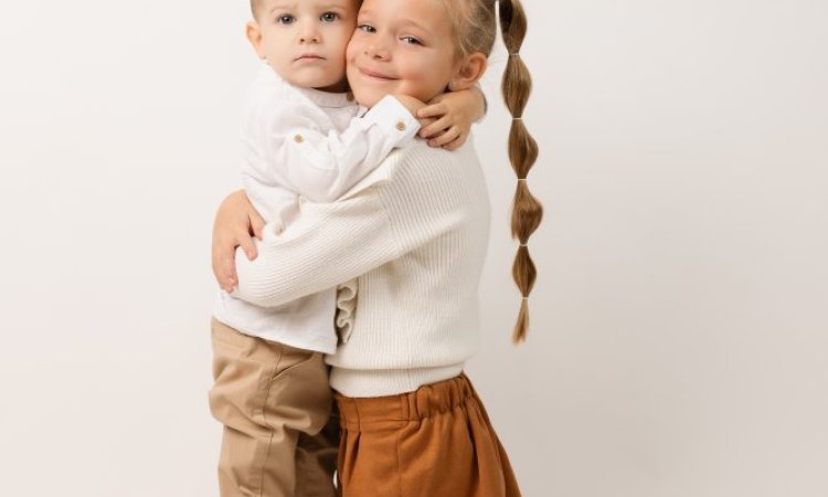 Photographe professionnelle shooting famille en studio à Besançon
