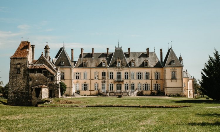 Photographe professionnelle mariage en château en Franche-Comté