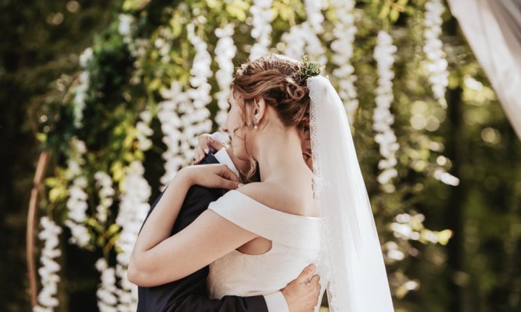 Photographe professionnelle mariage en château en Franche-Comté