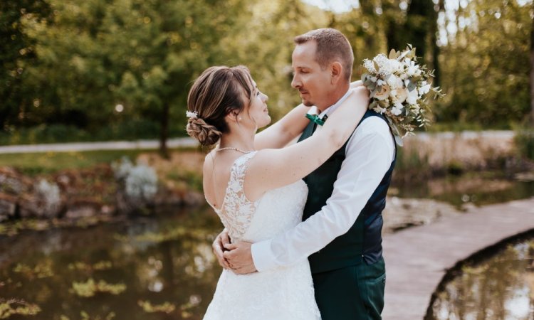 Photographe professionnelle de mariage au Moulin de la Mangue en Haute-Saône