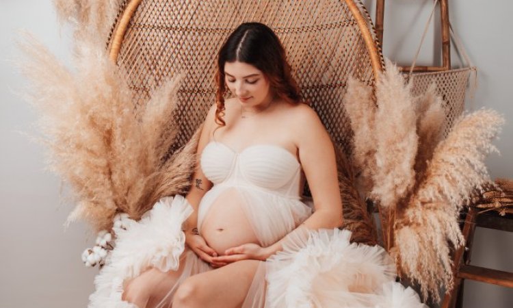 Photographe pour shooting photo grossesse artistique à Besançon