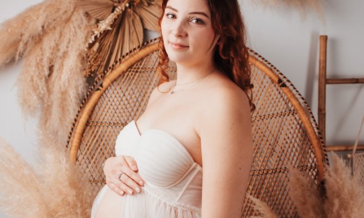 Photographe pour shooting photo grossesse artistique à Besançon